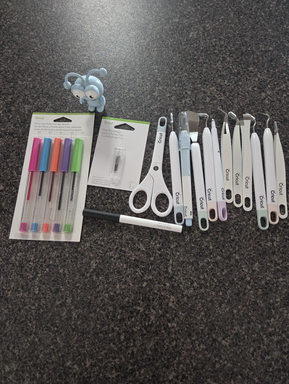 Cricut Craft Supplies 16 Item Lot